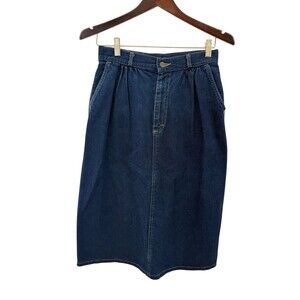 Vintage mid 80s early 90s LL Bean denim blue knee length straight pencil skirt